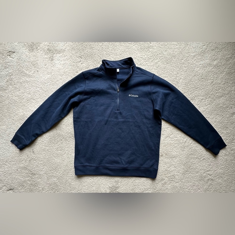 ❌SOLD❌ Columbia Sportswear Navy Quarterzip